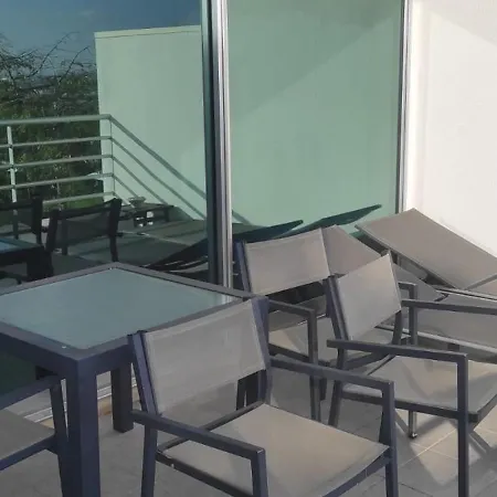 Lägenhet Marina View With Pool Portimão