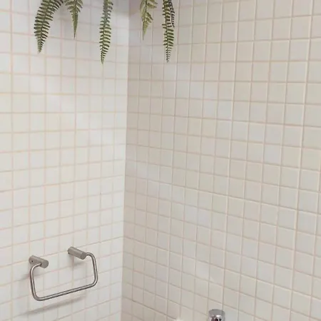 Marina View With Pool 아파트